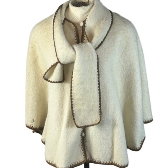 Mon Repo Alpaca Wool Cape  Peruvian Size Small Attached Scarf Exc. Condition - Picture 1 of 11